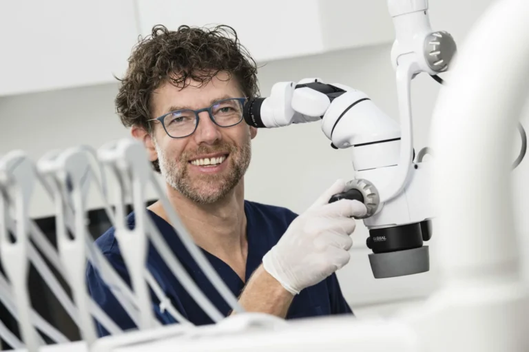 Wasserlof-Kunde-Mikroskopzahnarzt-Kotschy